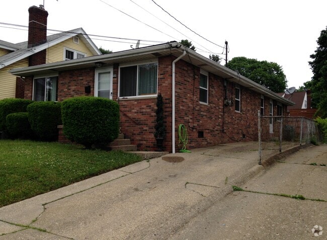Building Photo - 959 Lindsay Ave Unit 959 Rental
