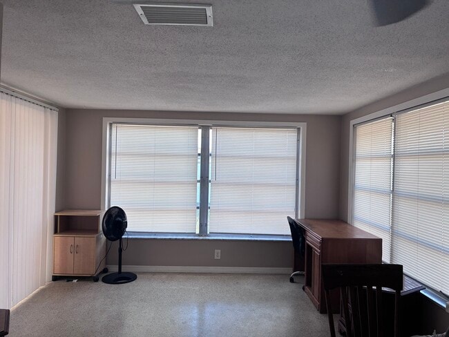 Building Photo - 8019 Portage Dr