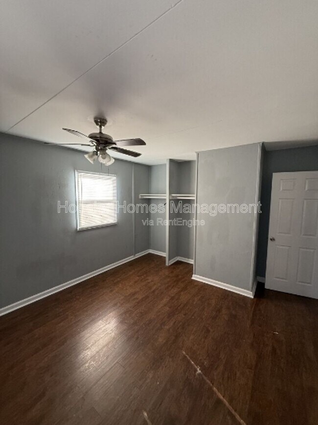 Photo - 4715 E 33rd St