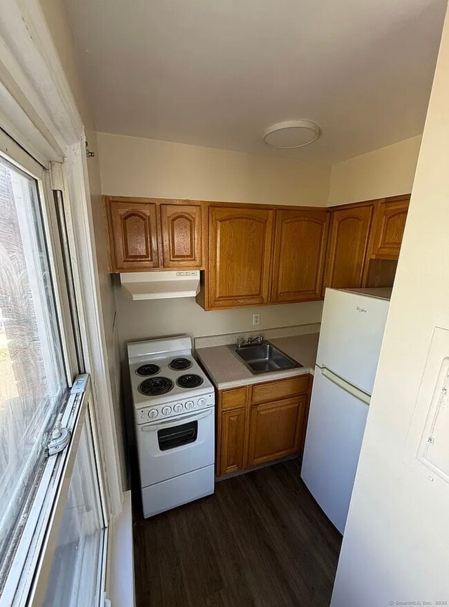 Building Photo - 52 McKinley Ave Unit 9