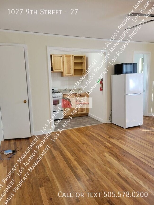 Building Photo - 1027 9th St Unit 27 Rental