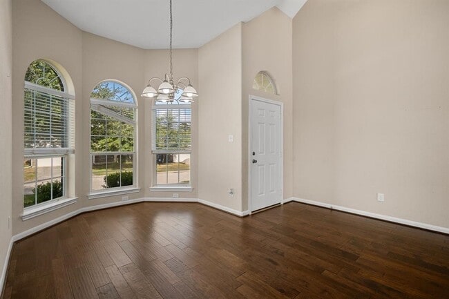 1007 Summer Wood Blvd