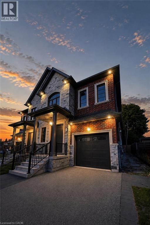 Photo - 81 Brock St