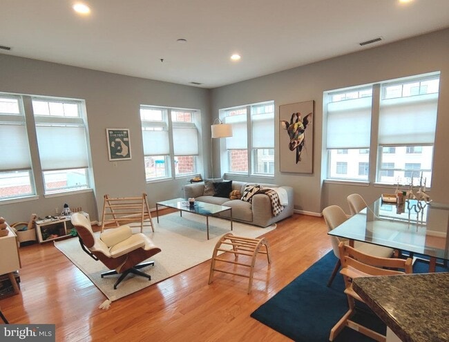 Photo - 309 Holland Ln Unidad 226