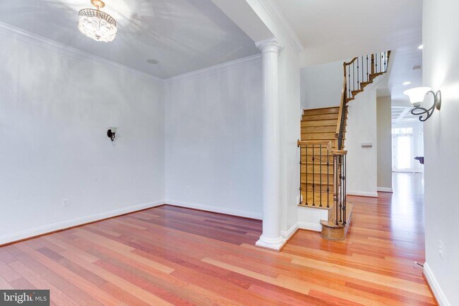 Photo - 18353 Fairway Oaks Square