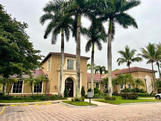 Photo - 8010 N Nob Hill Rd Unit 106