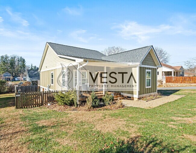 Building Photo - 4 Lola Lilly Pl