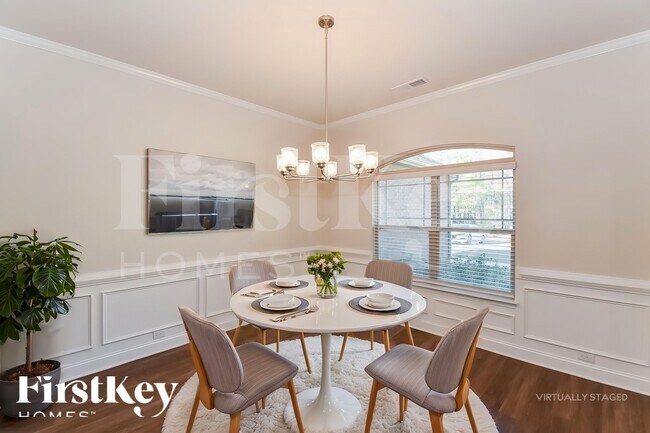 Photo - 8228 Orkney Way