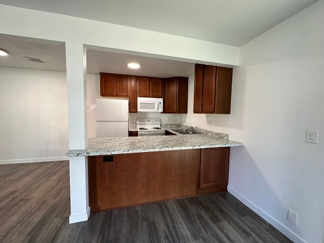 Photo - 835 Lakeside Dr Unit 1