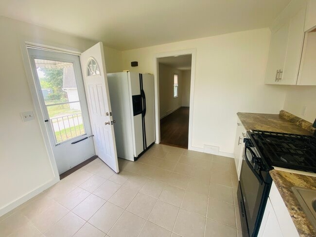 Photo - 35 Harding Ave