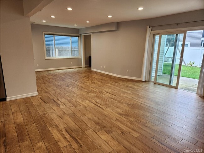 Photo - 827 E Park Ave