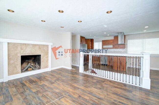 Photo - 1865 N 760 W