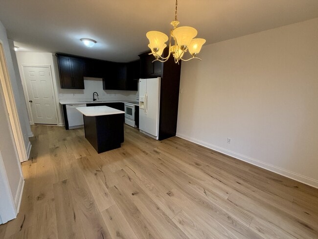 113 Manor Ave