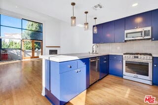 Photo - 9917 Tabor St