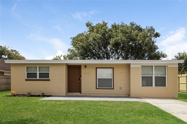 Building Photo - 560 Georgia Ave