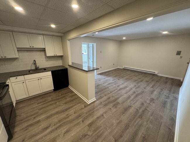 Photo - 106 Broad St Unidad 54