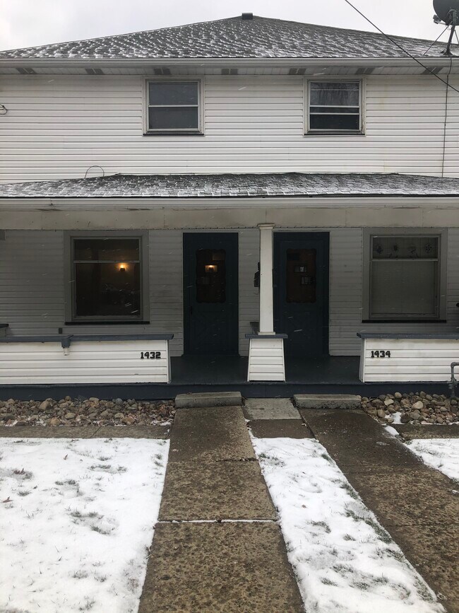 Front - 1432 Belleview Blvd Apartments Unit 1432
