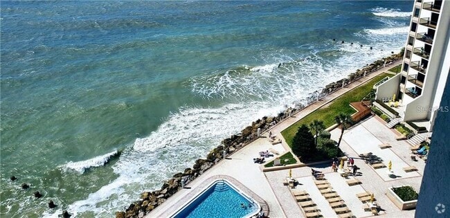 Building Photo - 450 S Gulfview Blvd Unit 1404 Rental