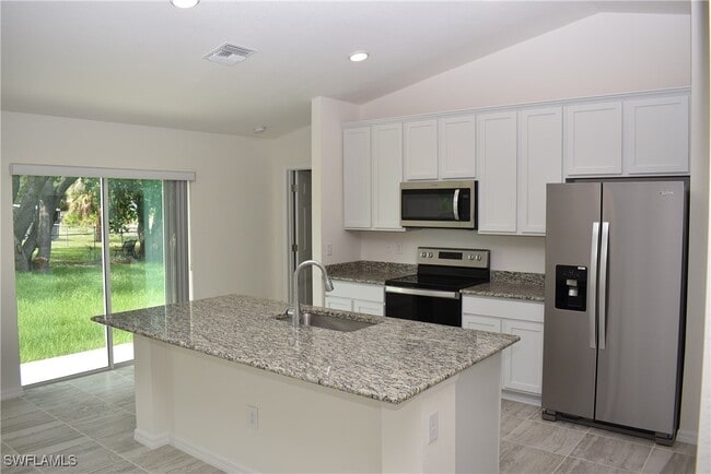 Photo - 4436 Adelaide Ave