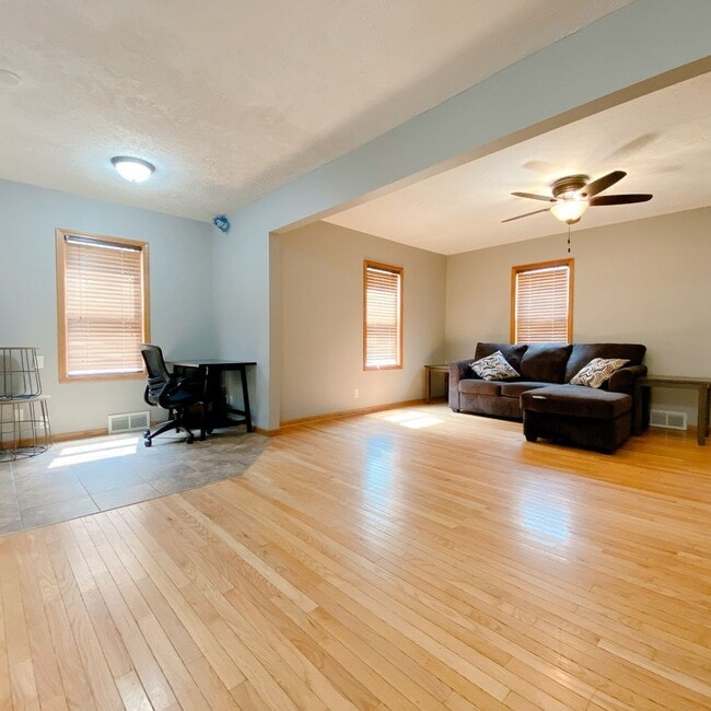 Photo - COMING SOON! Florence/Minnie Lusa Area 4 bed 3 bath, partial finished basement, w/ garage $1,850