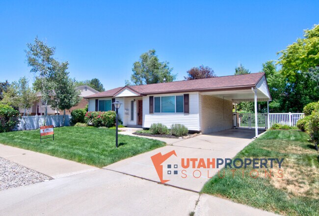 Photo - 239 E 9585 S