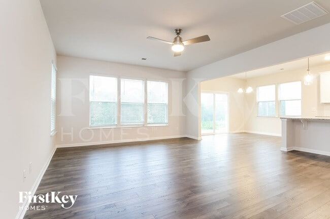 721 Ridgemoor Trl