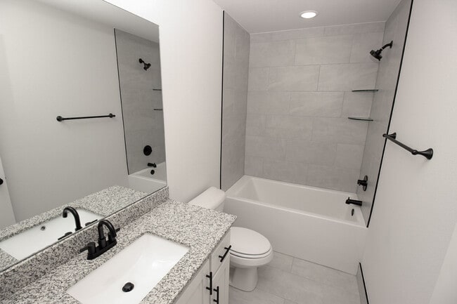 Photo - 1121 Monarch Rd