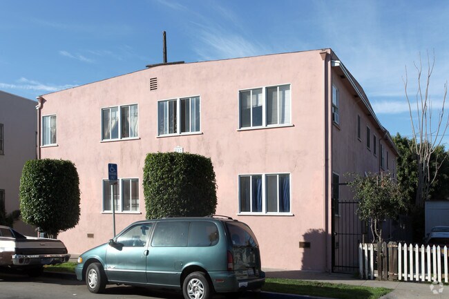 727 Olive Ave