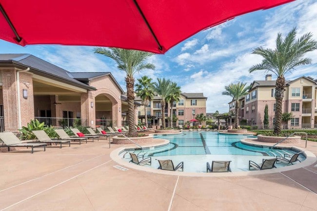 Photo - Halcyon West