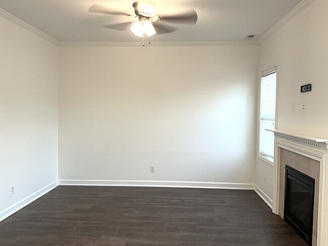 Photo - 10 Thornbury Dr