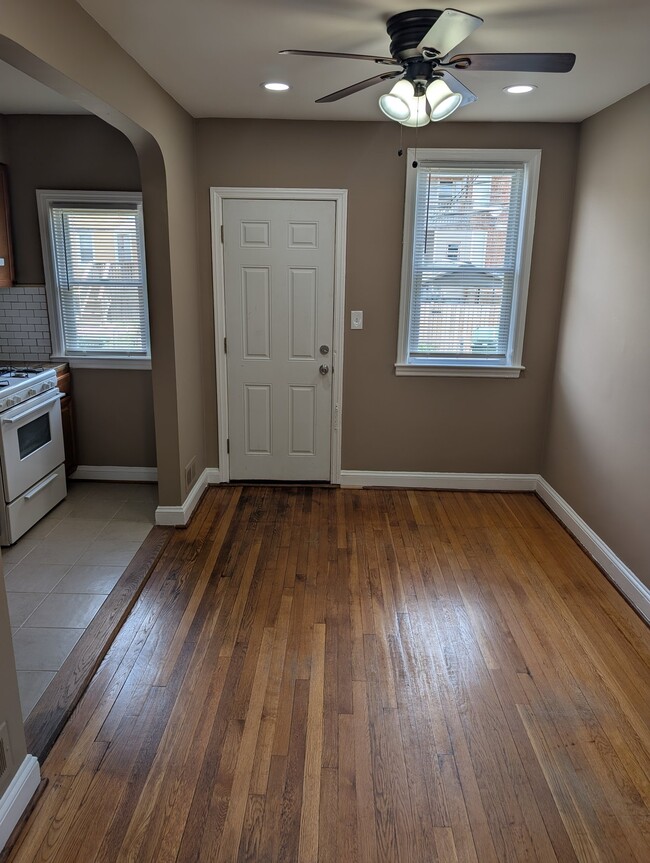 Photo - 5119 Nelson Ave