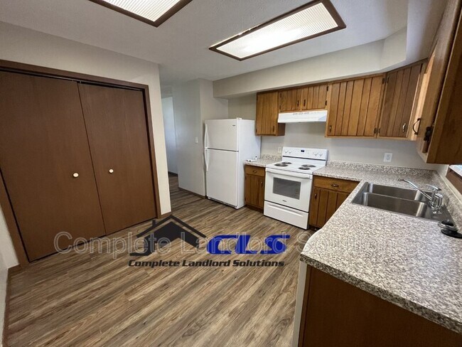 Photo - 4255 S Avery St