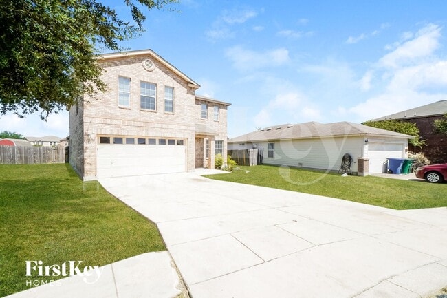 Photo - 4911 Viking Coral