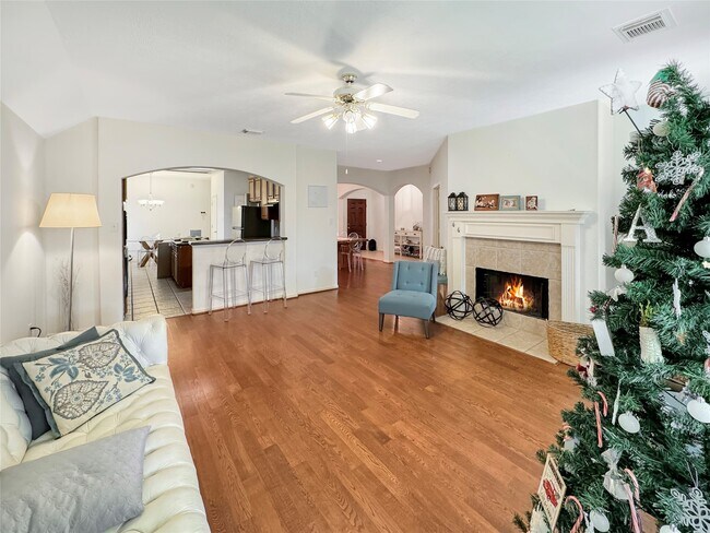 Photo - 62 N Abram Cir