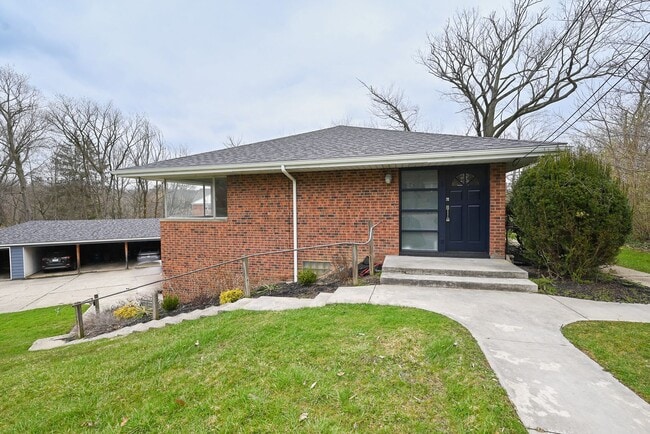 Building Photo - 7011 Stadium Dr Unit #1