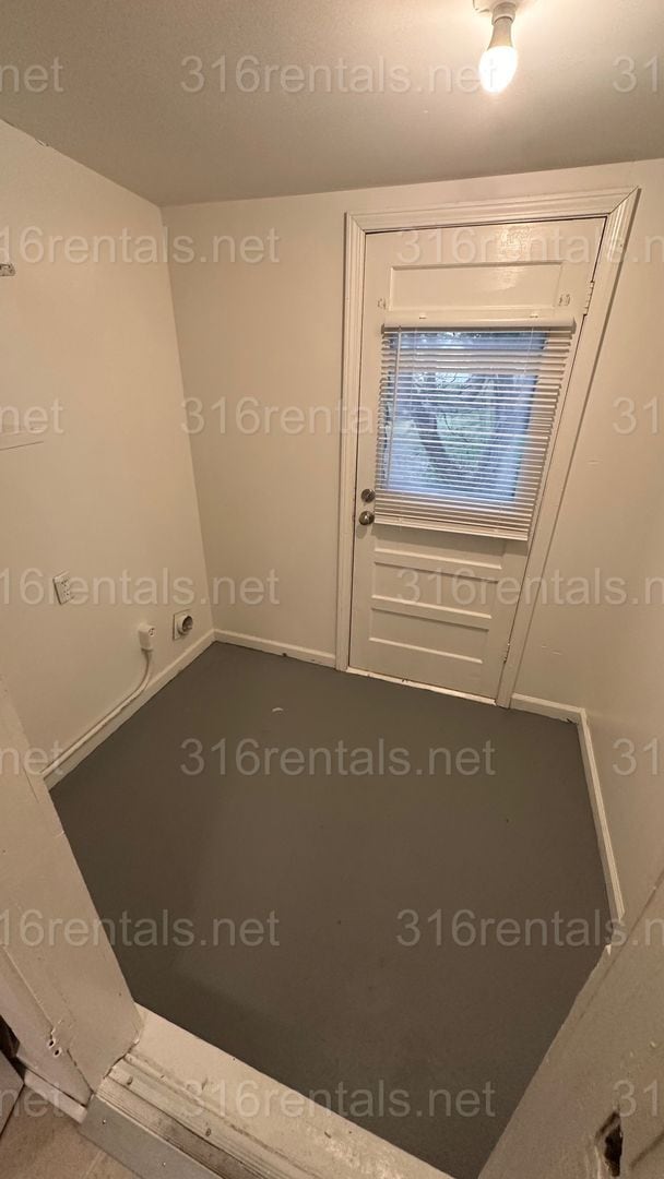 Photo - $850 - 2 bed 1 bath - Single Family Home