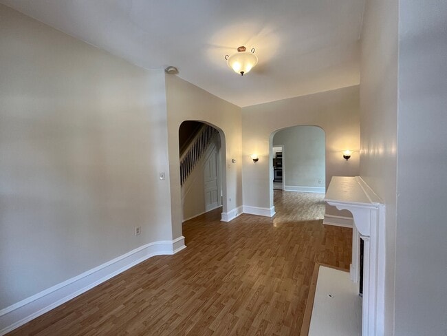 Photo - 350 Ophelia St