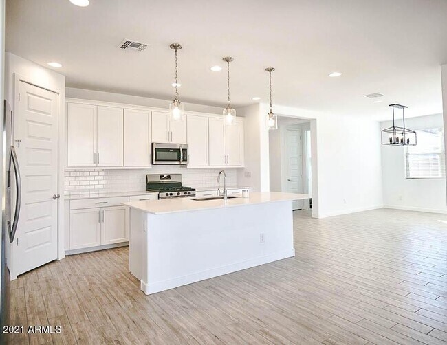 Photo - 18780 W Cortez St