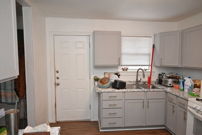 Photo - Handicap Accessible 2 Bed 1 Bath With Huge Yard In Burkburnett!