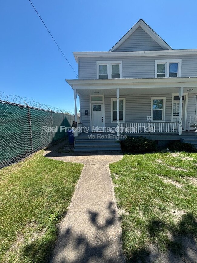 Photo - 821 Mt Vernon Ave