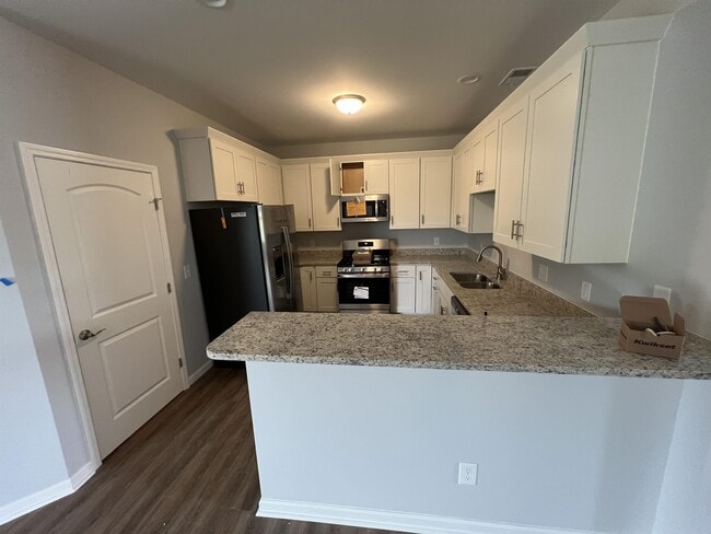 Photo - 2004 Briarwood Dr