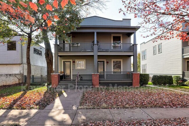 Photo - 812 NW 7th St