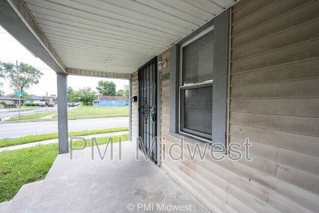 Photo - 2502 Columbia Ave