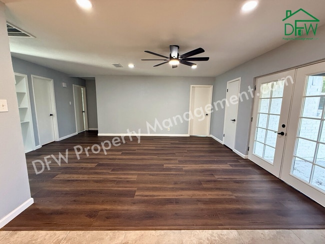 Photo - Beautifully Renovated 4-Bedroom Home with Large Backyard in Watauga!