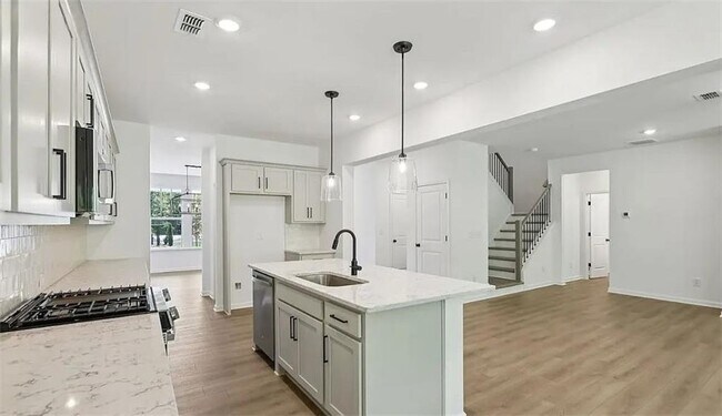 Photo - 99 Gresham Ct