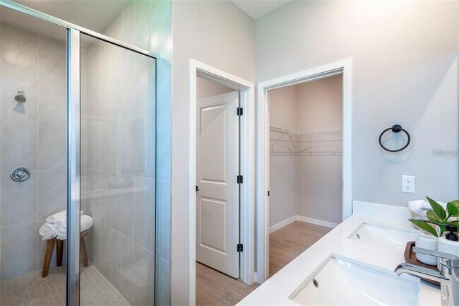 Photo - 43 Whittingham Ln