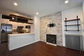 Photo - 228 Maple St