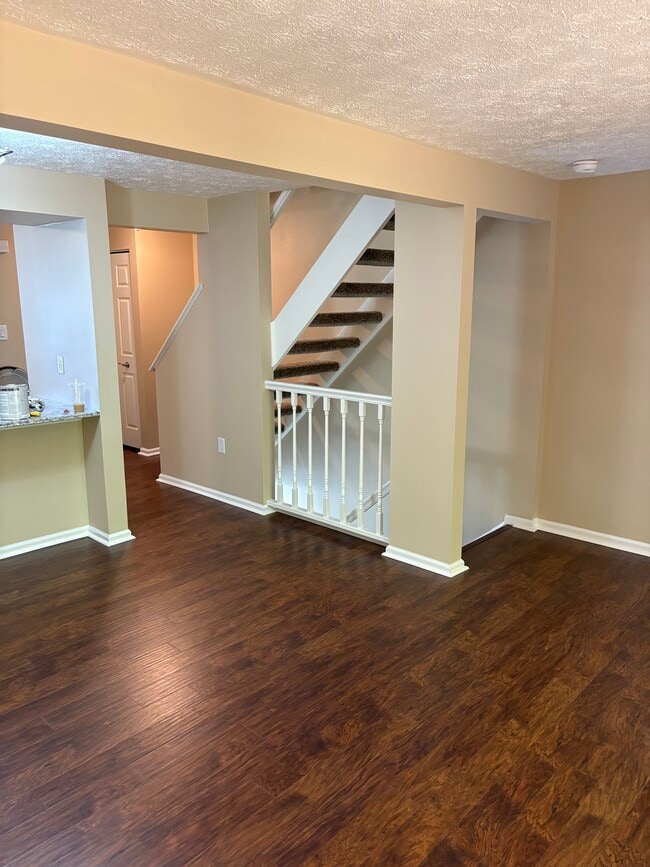 Photo - 802 Lexington Dr