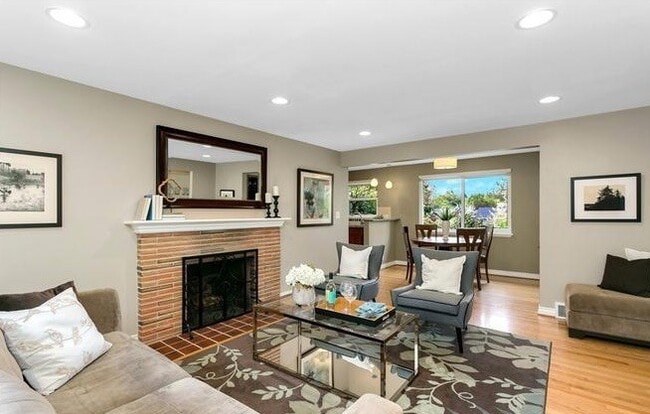 Photo - Laurelhurst Home