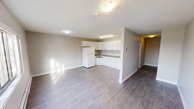 Photo - 9926-9105 105 Ave Unit 302